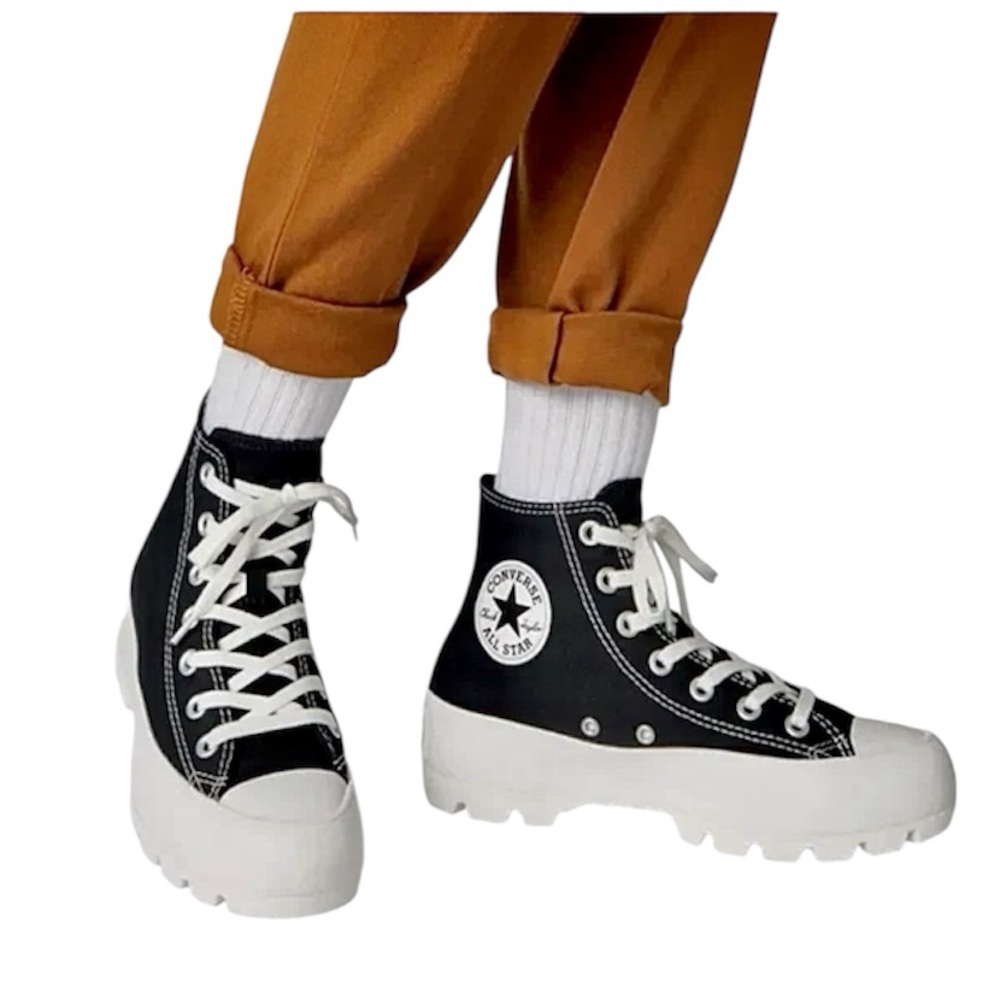 - Converse Sz 7 All-Star Lugged Sole High-Top Sneakers w/New Laces! EUC!